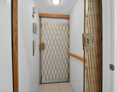 7910 Laina Lane - Photo Thumbnail 43