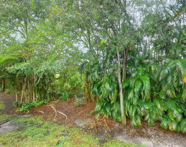 7910 Laina Lane - Photo Thumbnail 76