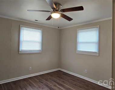 732 Taylor Street - Photo Thumbnail 6