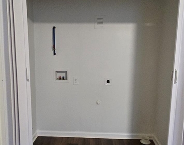 730 Taylor Street - Photo Thumbnail 6