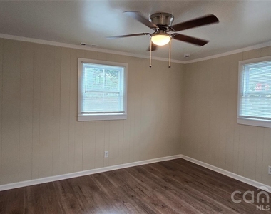 730 Taylor Street - Photo Thumbnail 7