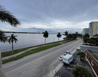 1801 N Flagler Drive - Photo Thumbnail 8