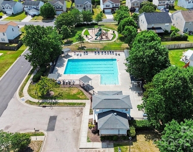 1820 Meadow Crossing Drive - Photo Thumbnail 27
