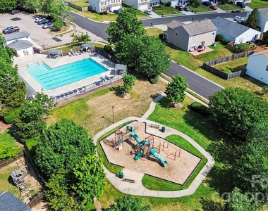 1820 Meadow Crossing Drive - Photo Thumbnail 31