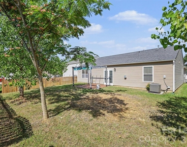 1820 Meadow Crossing Drive - Photo Thumbnail 23