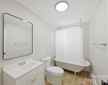 303 York Avenue - Photo Thumbnail 10