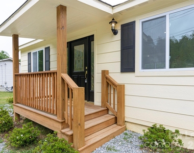 286 Berkeley Road - Photo Thumbnail 1