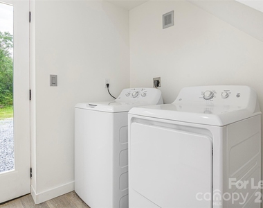 286 Berkeley Road - Photo Thumbnail 11