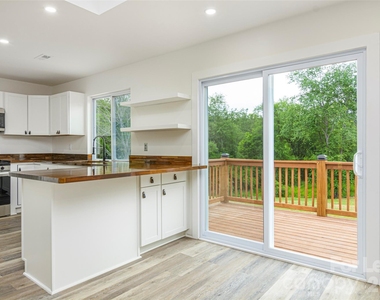 286 Berkeley Road - Photo Thumbnail 6