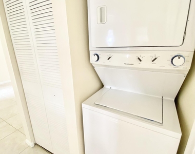 3151 Leewood Terrace - Photo Thumbnail 6