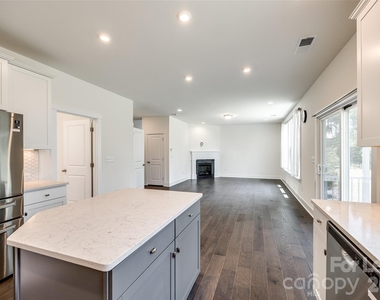 1540 Striped Bass Lane - Photo Thumbnail 11