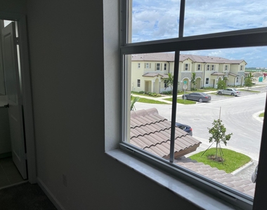 2624 Se 25th - Photo Thumbnail 23