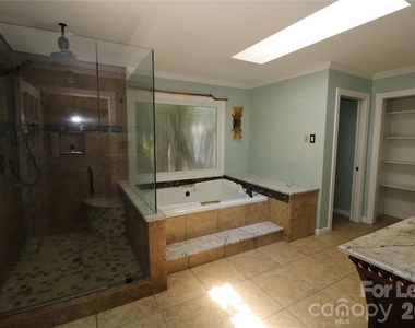 4589 Giles Avenue - Photo Thumbnail 20