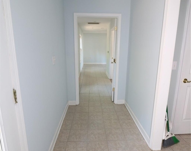 4589 Giles Avenue - Photo Thumbnail 23