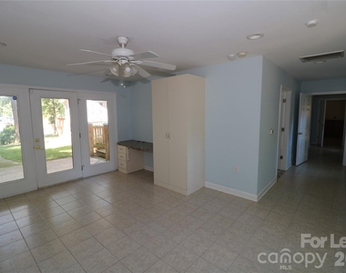 4589 Giles Avenue - Photo Thumbnail 29