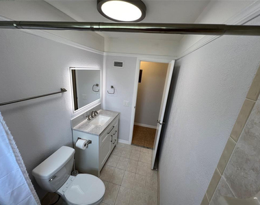 2650 Nw 94th Way - Photo Thumbnail 10