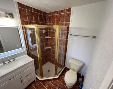 2650 Nw 94th Way - Photo Thumbnail 12