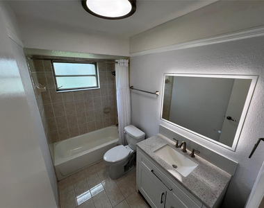 2650 Nw 94th Way - Photo Thumbnail 5