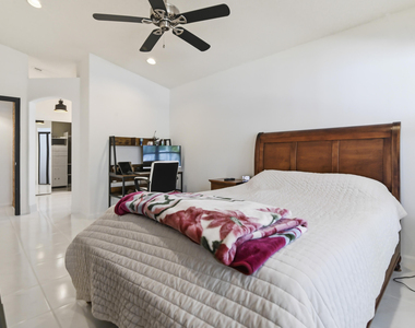 5690 Green Island Drive - Photo Thumbnail 14