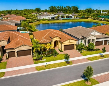 7818 Rowan Terrace - Photo Thumbnail 1