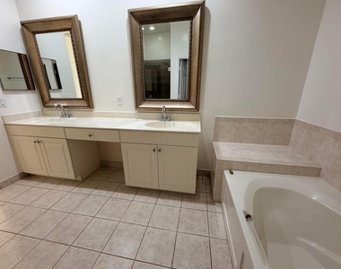 5772 Nw 119th Drive - Photo Thumbnail 22