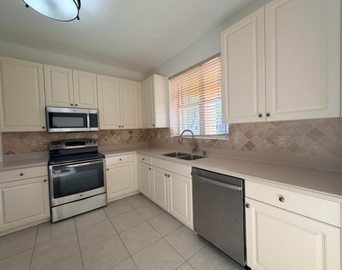 5772 Nw 119th Drive - Photo Thumbnail 13