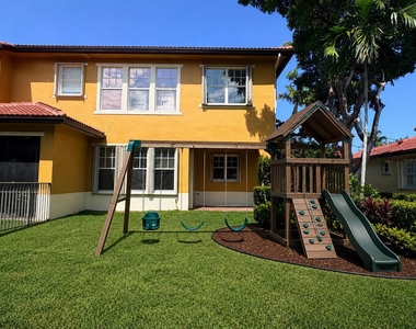 5772 Nw 119th Drive - Photo Thumbnail 3