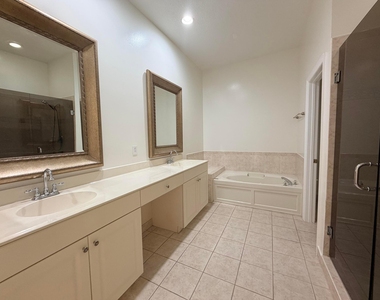 5772 Nw 119th Drive - Photo Thumbnail 21