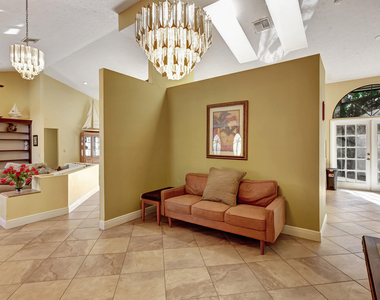 137 Queens Road - Photo Thumbnail 5