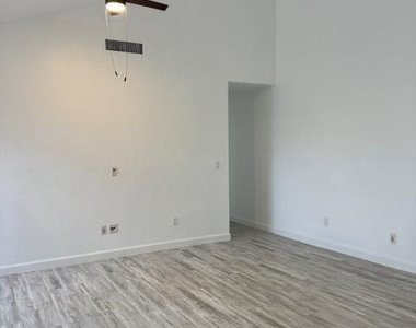 1171 Summit Trail Circle - Photo Thumbnail 5