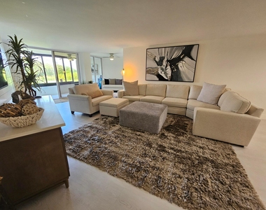 1357 Ne Ocean - Photo Thumbnail 2
