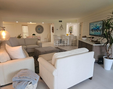 1357 Ne Ocean - Photo Thumbnail 5
