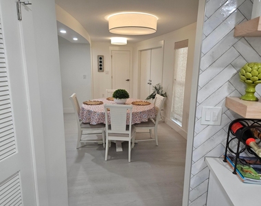 1357 Ne Ocean - Photo Thumbnail 8
