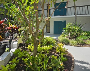 1357 Ne Ocean - Photo Thumbnail 24