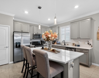 10430 Sw Captiva Drive - Photo Thumbnail 6