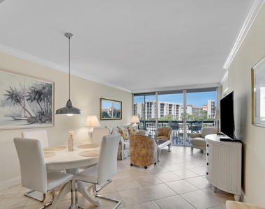 2687 N Ocean Boulevard - Photo Thumbnail 10