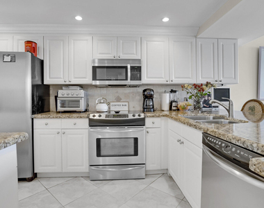 2687 N Ocean Boulevard - Photo Thumbnail 15