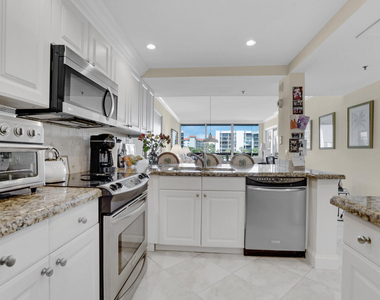 2687 N Ocean Boulevard - Photo Thumbnail 17