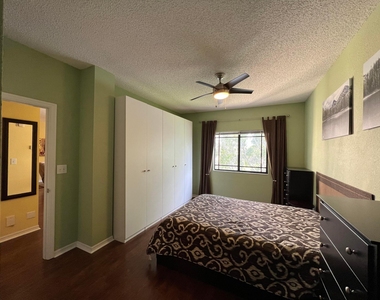 2814 Grande Parkway - Photo Thumbnail 14
