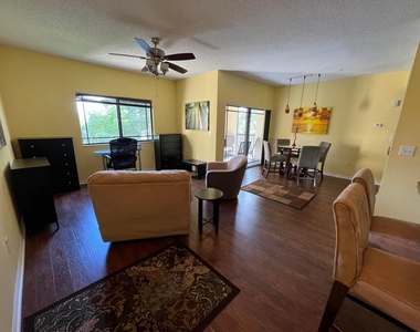2814 Grande Parkway - Photo Thumbnail 4