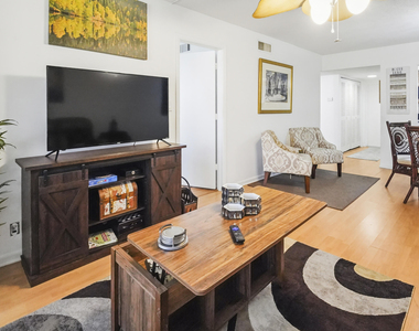 6650 Royal Palm Boulevard - Photo Thumbnail 4