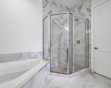 2211 Florida Boulevard - Photo Thumbnail 14
