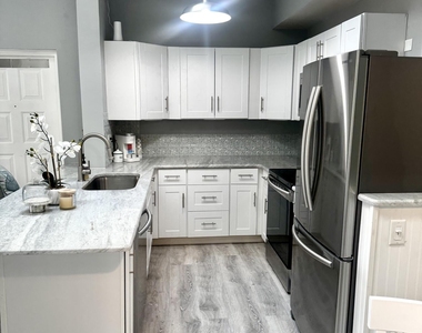 2502 Se Anchorage Cove - Photo Thumbnail 10