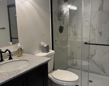 2502 Se Anchorage Cove - Photo Thumbnail 16