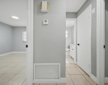 4681 Sw 43rd Terrace - Photo Thumbnail 18