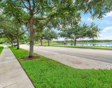 550 Tomahawk Court - Photo Thumbnail 34