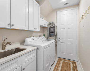 550 Tomahawk Court - Photo Thumbnail 29