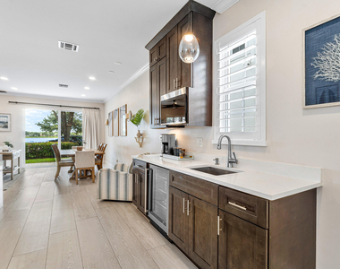 550 Tomahawk Court - Photo Thumbnail 6