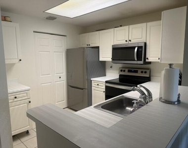 2804 Sarento Place - Photo Thumbnail 3