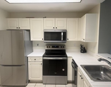 2804 Sarento Place - Photo Thumbnail 2